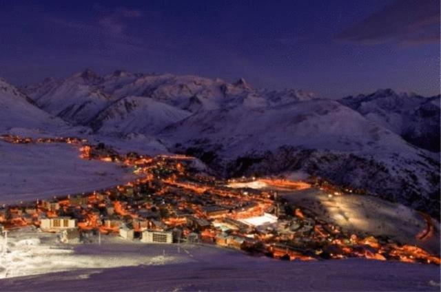 Hôtel Eliova Le Chaix Alpe d'Huez Exterior foto